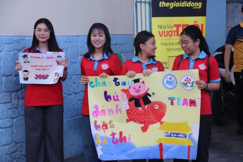 Tiếp sức gen z mùa thi tại Bình Thuận: Bộ đội Phòng không - Không quân hỗ trợ thí sinh - Ảnh 5. Tiếp sức gen z mùa thi tại Bình Thuận: Bộ đội Phòng không - Không quân hỗ trợ thí sinh - Ảnh 5.