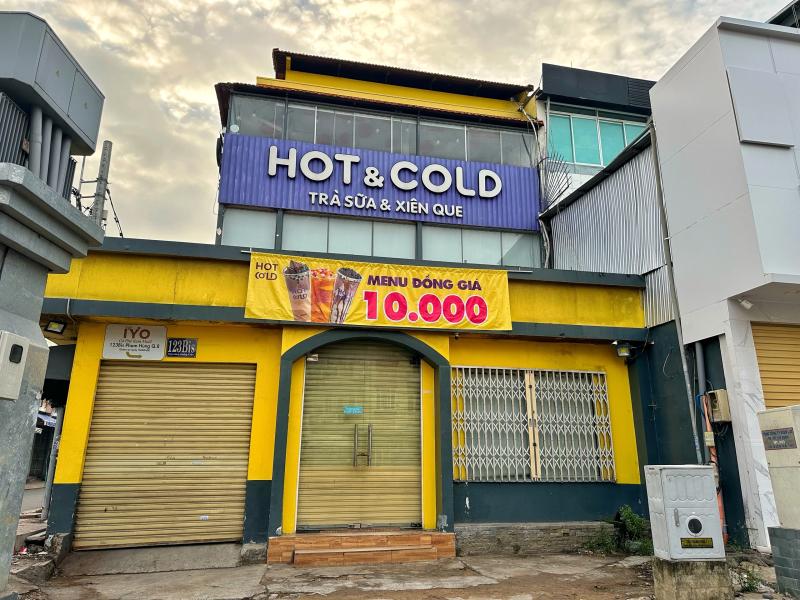Không chỉ Hot&Cold, thương hiệu trà sữa khác ở TP.HCM vừa thông báo đóng cửa vĩnh viễn - Ảnh 1.