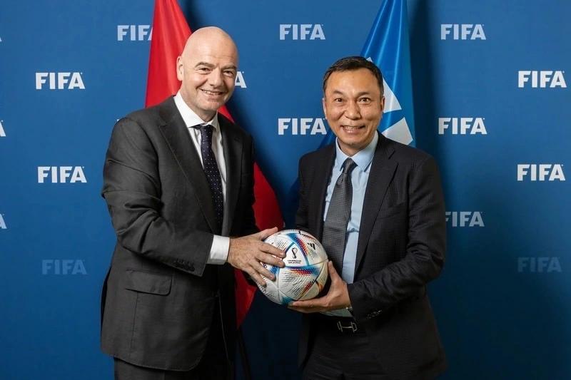 Chủ tịch FIFA nhận lời mời của Chủ tịch VFF Trần Quốc Tuấn: Sẽ sang thăm Việt Nam!- Ảnh 4.