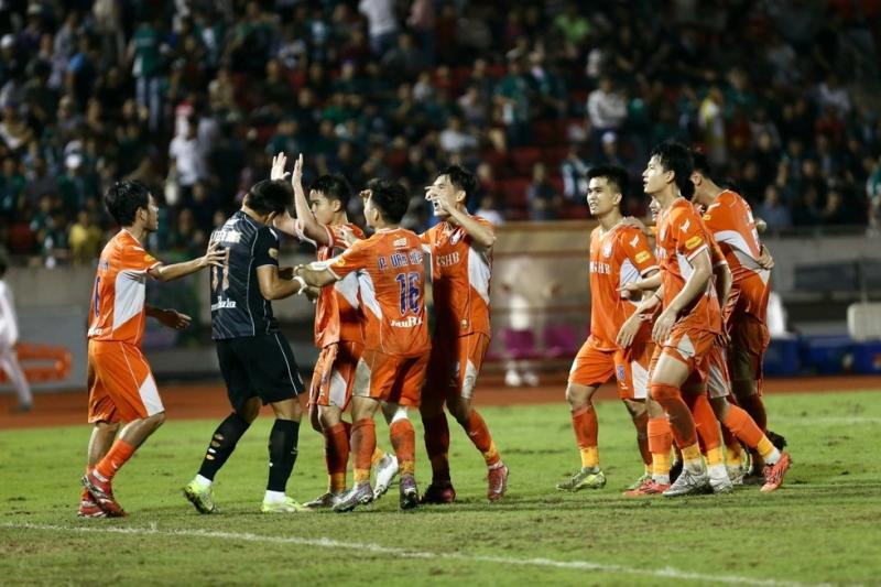 Đà Nẵng không rớt hạng, Công Phượng chưa thể trở lại V-League: 10 tỉ đồng ‘cất trong két’- Ảnh 1.