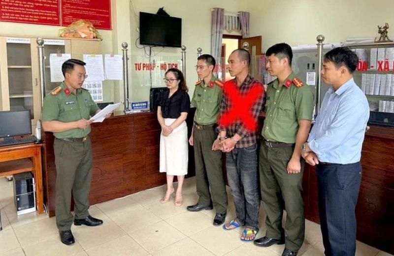 Cặp vợ chồng ở TP.HCM lừa bán hải sản cho hàng trăm người, chiếm đoạt 300 triệu- Ảnh 1.