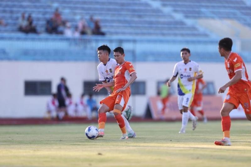 Người cũ ở U.19 Việt Nam có thể cản 'mộng' V-League của Công Phượng và Bình Phước- Ảnh 2.