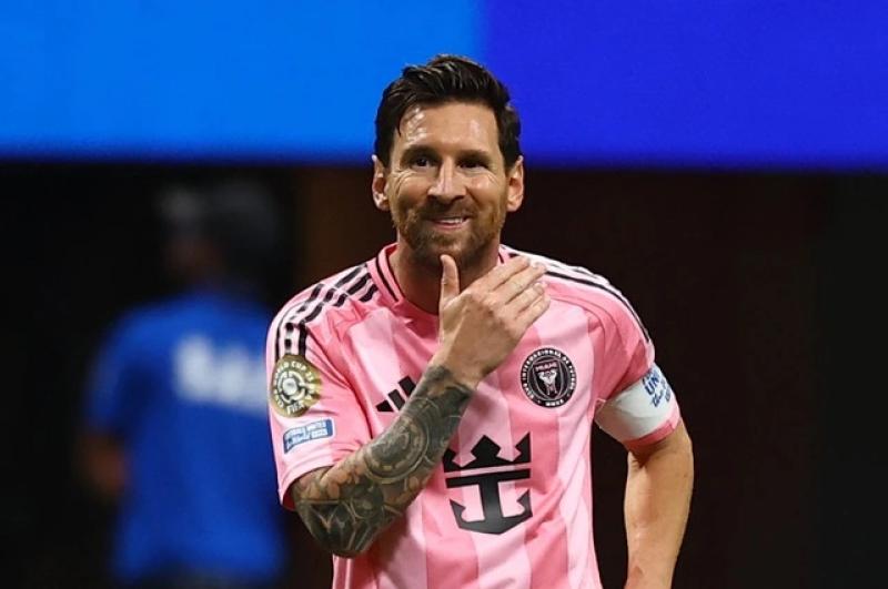 Al Hilal quyết đưa Messi đến Saudi Pro League bằng hợp đồng cực ‘khủng’, cạnh tranh Ronaldo- Ảnh 1. Al Hilal quyết đưa Messi đến Saudi Pro League bằng hợp đồng cực ‘khủng’, cạnh tranh Ronaldo- Ảnh 1.