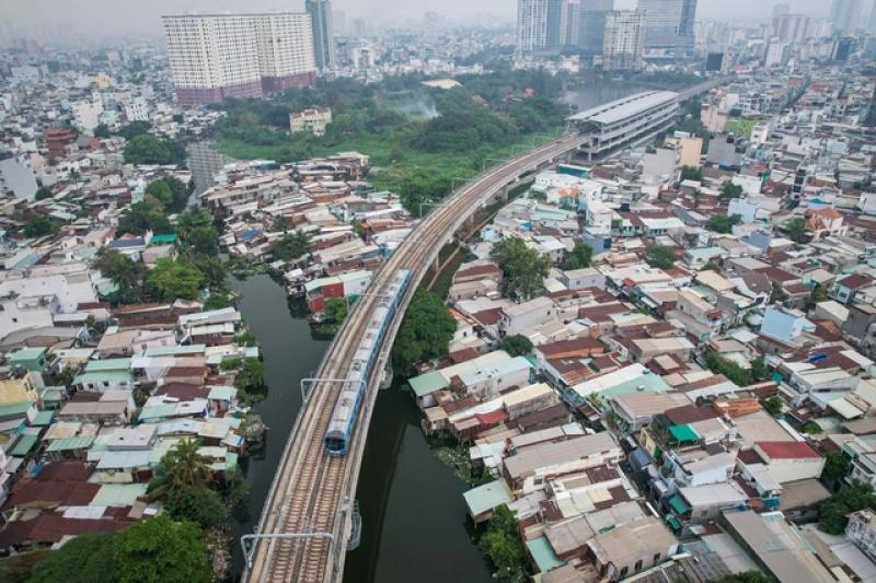 THACO đề xuất làm 2 tuyến đường sắt hơn 5 tỉ USD cho TP.HCM- Ảnh 1. THACO đề xuất làm 2 tuyến đường sắt hơn 5 tỉ USD cho TP.HCM- Ảnh 1.