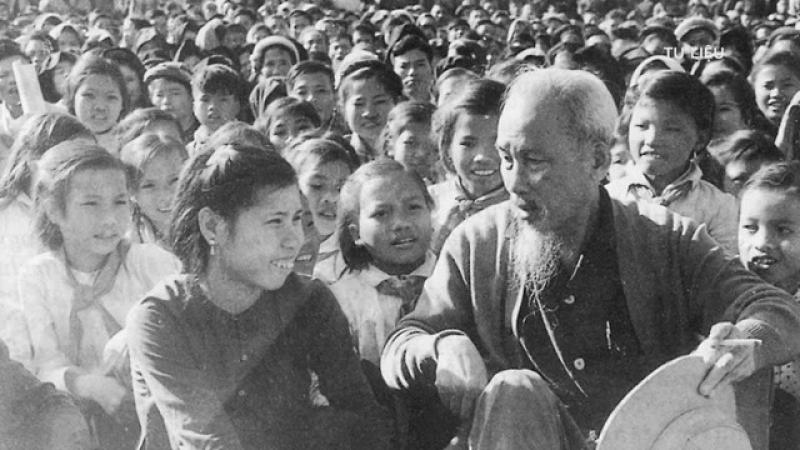 Tư tưởng Hồ Chí Minh về nhà nước vì dân: Nền tảng của chính quyền dân chủ - Ảnh 3. Tư tưởng Hồ Chí Minh về nhà nước vì dân: Nền tảng của chính quyền dân chủ - Ảnh 3.