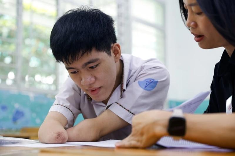 - Ảnh 4. - Ảnh 4.