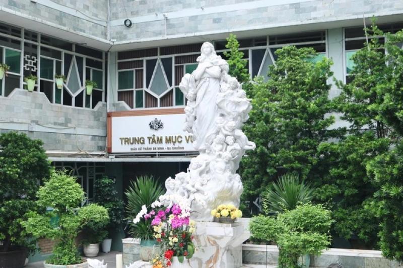 Độc đáo nhà thờ Ba Chuông có kiến trúc giống đình làng ở TP.HCM- Ảnh 8. Độc đáo nhà thờ Ba Chuông có kiến trúc giống đình làng ở TP.HCM- Ảnh 8.