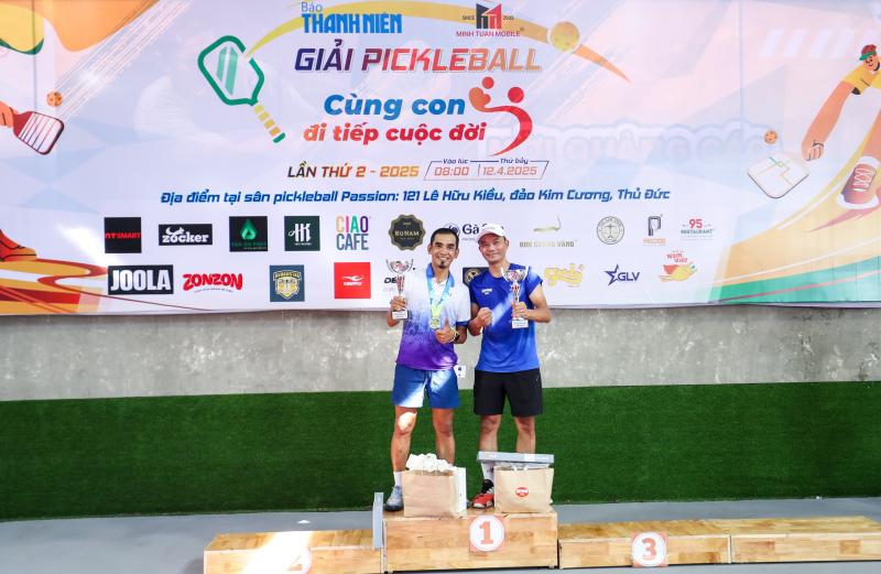 Những khoảnh khắc cảm xúc tại giải pickleball 'Cùng con đi tiếp cuộc đời'- Ảnh 25. Những khoảnh khắc cảm xúc tại giải pickleball 'Cùng con đi tiếp cuộc đời'- Ảnh 25.