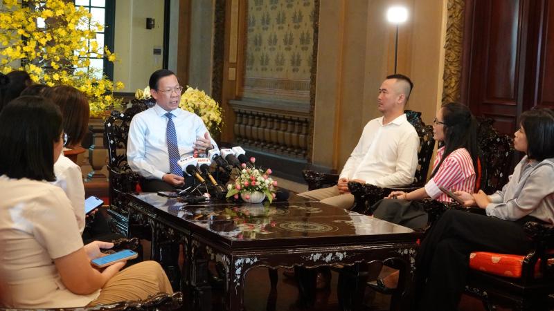 Chủ tịch UBND TP.HCM Phan Văn Mãi: Tiền không thiếu, quan trọng là cách huy động- Ảnh 1. Chủ tịch UBND TP.HCM Phan Văn Mãi: Tiền không thiếu, quan trọng là cách huy động- Ảnh 1.