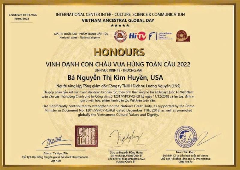 Cô bé bán vé số trở thành doanh nhân toàn cầu - Ảnh 6.