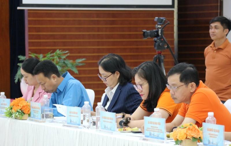 Giới trẻ cần học gì để không bị AI cướp mất công việc trong tương lai? - Ảnh 2.