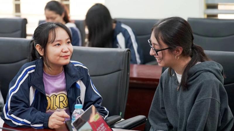 Tuyển sinh ĐH 2025 với ngành khoa học xã hội và tổ hợp C 00: Thực trạng và nguy cơ - Ảnh 1.