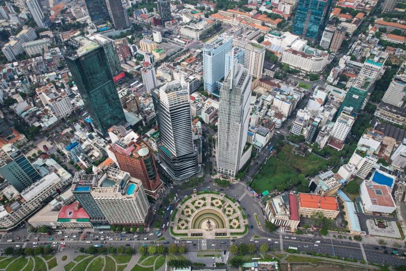 Hợp nhất 3 cực kinh tế thành siêu đô thị của khu vực- Ảnh 1. Hợp nhất 3 cực kinh tế thành siêu đô thị của khu vực- Ảnh 1.