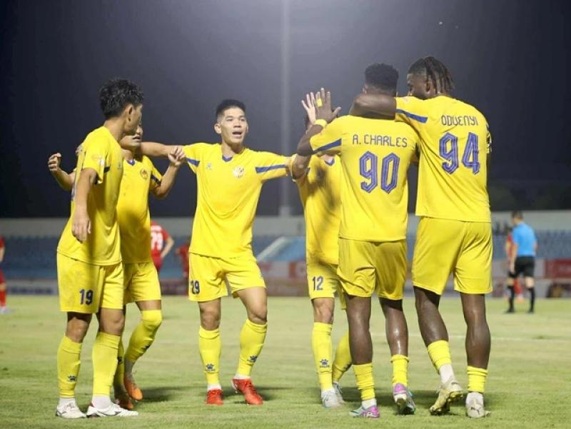 HAGL quyết thắng trận cầu tri ân, CLB Quảng Nam lo lắng - Ảnh 4.
