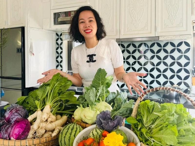 Gia đình doanh nhân Cần Thơ: 5 năm ăn rau sạch trên sân thượng - Ảnh 5.