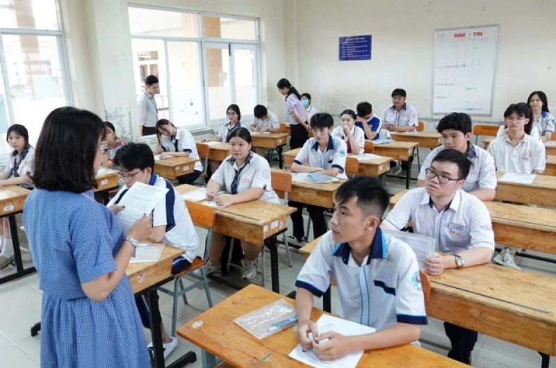 TP.HCM bắt đầu chấm thi tốt nghiệp THPT từ hôm nay - Ảnh 1.