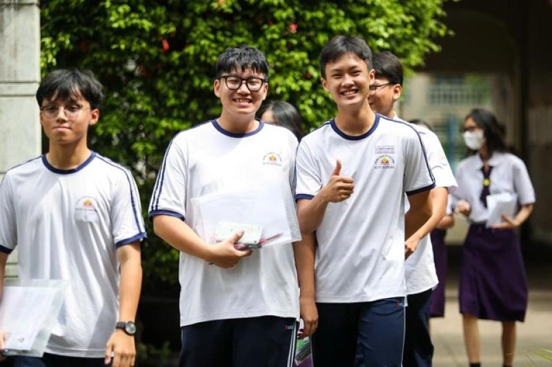 Học thuộc lời Tổng bí thư Tô Lâm, thí sinh mừng rỡ viết văn tốt nghiệp THPT - Ảnh 7.