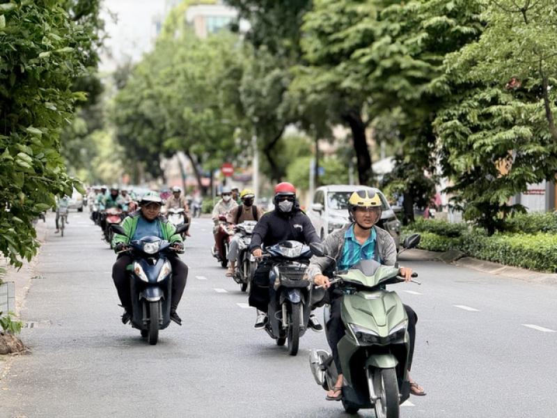 Thời tiết TP.HCM mát mẻ đầu tuần, mưa lớn khi nào quay lại? - Ảnh 1.