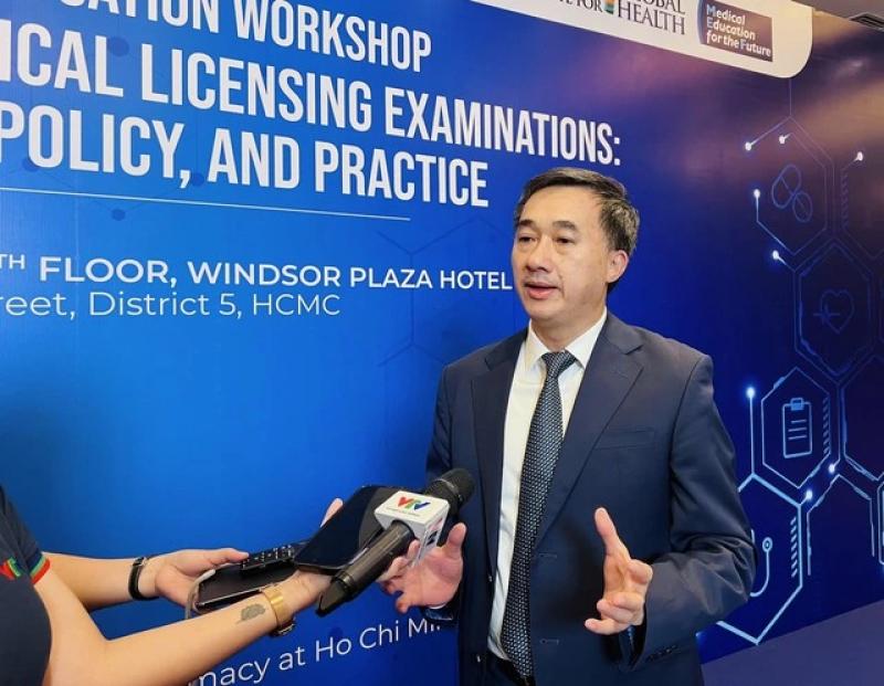 Thứ trưởng Bộ Y tế nói về kỳ thi cấp phép hành nghề y quốc gia - Ảnh 1.