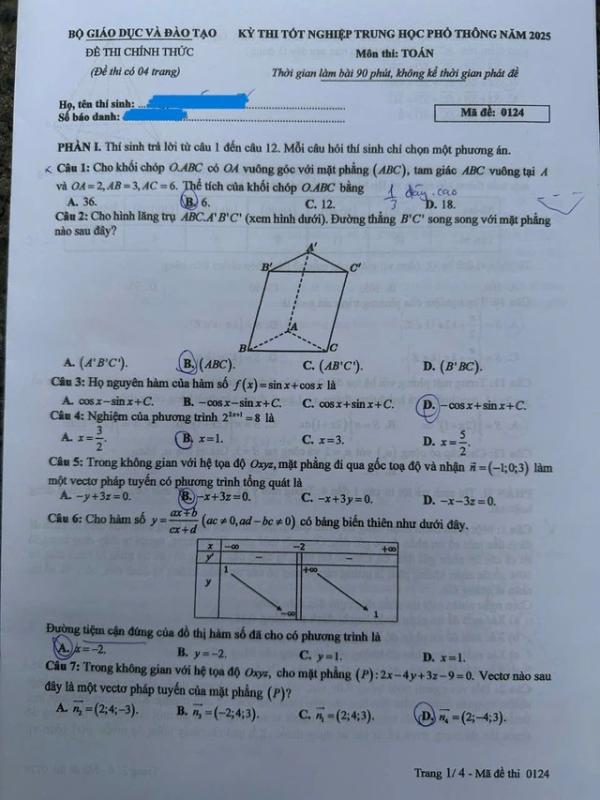 Thí sinh sốc vì đề toán thi tốt nghiệp THPT ‘đọc vô không biết làm’ - Ảnh 3.