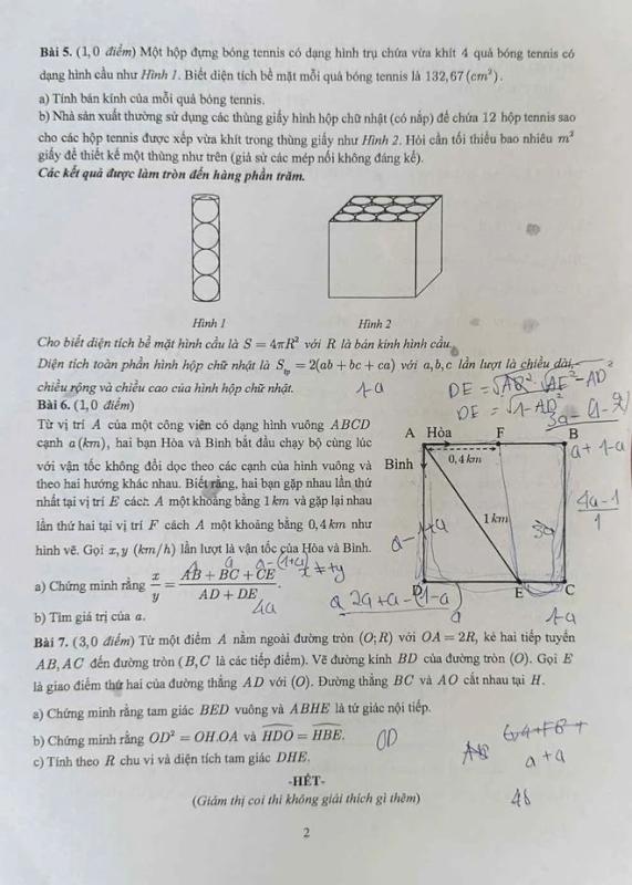Người rơi lệ, người tươi như hoa sau giờ thi toán lớp 10 TP.HCM - Ảnh 13.