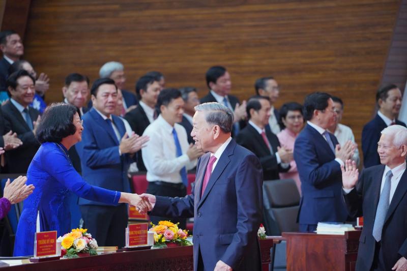 Tổng Bí thư Tô Lâm dự lễ công bố thành lập TP.HCM mới - Ảnh 2.