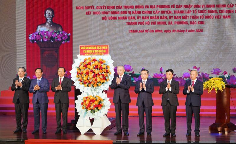 Chân dung lãnh đạo chủ chốt TP.HCM sau hợp nhất- Ảnh 2.