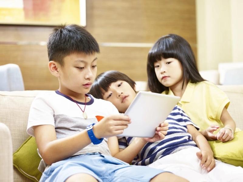 Hè đến: Cho con học thêm hay vui chơi? - Ảnh 2.
