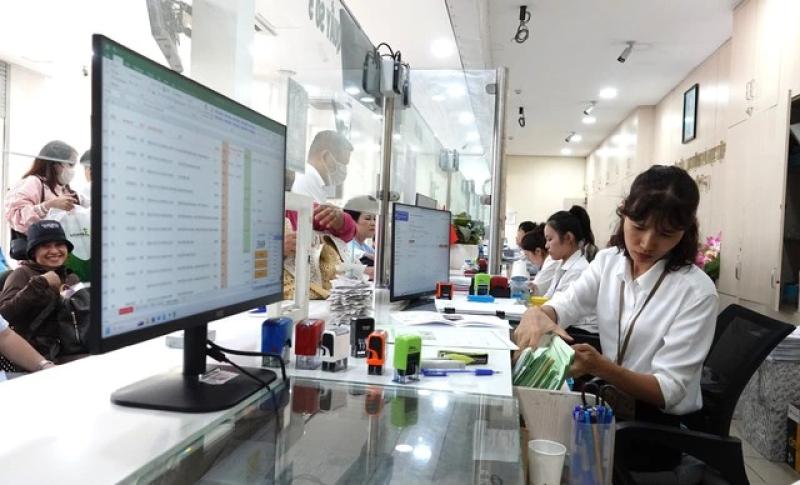 Cán bộ, công chức Bà Rịa - Vũng Tàu lên TP.HCM làm việc từ 5 giờ 10- Ảnh 1.