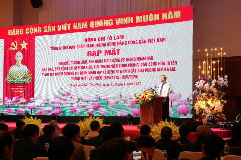 Tổng Bí thư Tô Lâm gặp mặt đại biểu tướng lĩnh tham gia Chiến dịch Hồ Chí Minh- Ảnh 2. Tổng Bí thư Tô Lâm gặp mặt đại biểu tướng lĩnh tham gia Chiến dịch Hồ Chí Minh- Ảnh 2.