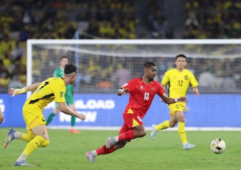 Pendant Quang Vinh nói gì sau thảm bại của đội tuyển Việt Nam trước Malaysia?- Ảnh 1. Pendant Quang Vinh nói gì sau thảm bại của đội tuyển Việt Nam trước Malaysia?- Ảnh 1.