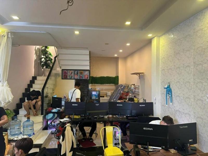 Bắt nhóm tội phạm công nghệ cao đánh cắp thông tin thẻ tín dụng- Ảnh 3.