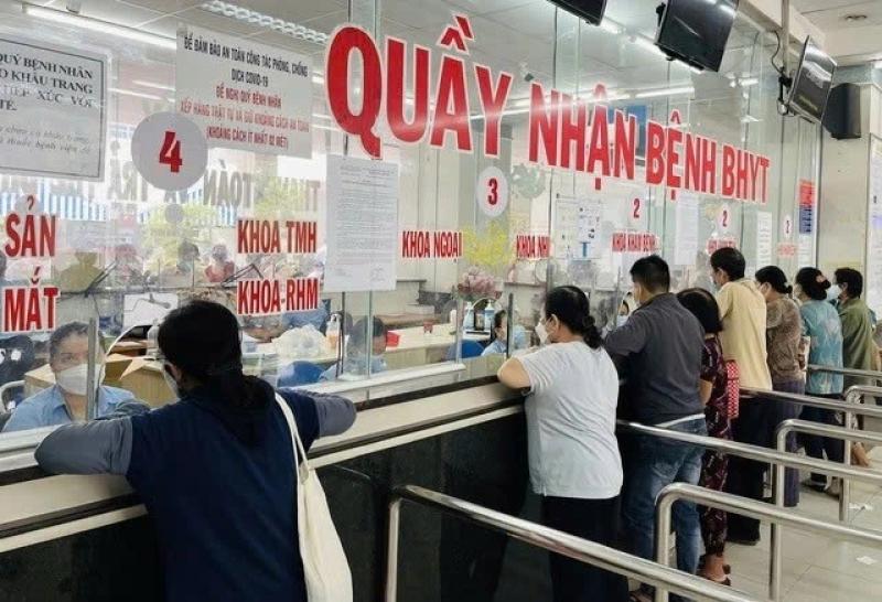 BHXH ở TP.HCM tiếp tục thực hiện chính sách hỗ trợ sau sáp nhập- Ảnh 1. BHXH ở TP.HCM tiếp tục thực hiện chính sách hỗ trợ sau sáp nhập- Ảnh 1.
