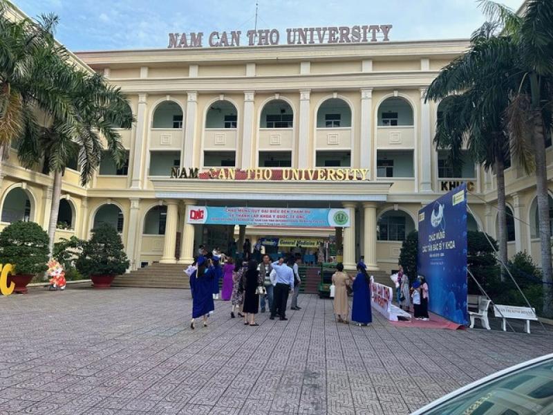 Trường ĐH Nam Cần Thơ: Điểm sàn xét tuyển cao nhất là 20,5 điểm - Ảnh 1.