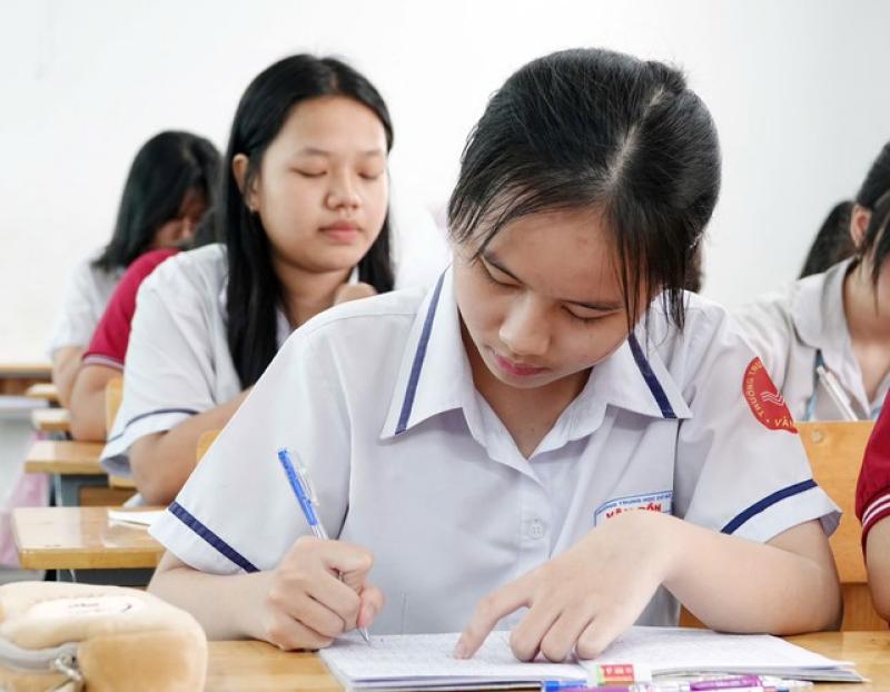 TP.HCM công bố kết quả phúc khảo lớp 10 vào ngày mai, 13.7- Ảnh 1. TP.HCM công bố kết quả phúc khảo lớp 10 vào ngày mai, 13.7- Ảnh 1.
