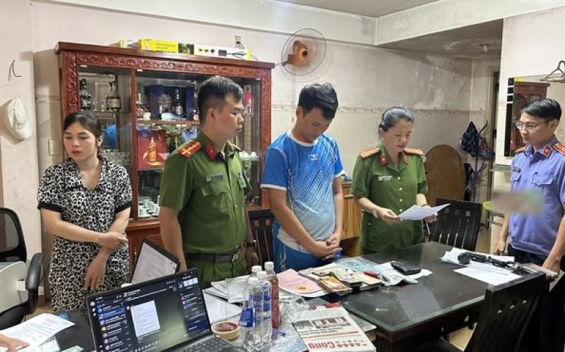 Đà Nẵng: Triệt phá đường dây đánh bạc online 350 tỉ đồng, khởi tố 14 bị can.- Ảnh 1. Đà Nẵng: Triệt phá đường dây đánh bạc online 350 tỉ đồng, khởi tố 14 bị can.- Ảnh 1.