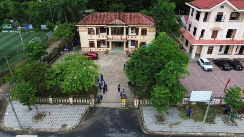 "Lao công, thợ cắt cỏ áo xanh' trong …những ngày đầu sáp nhập tỉnh - Ảnh 1.