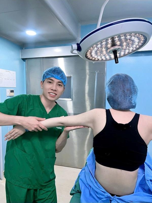 Chọn nơi làm đẹp uy tín với chia sẻ của bác sĩ Tạ Trung Kiên- Ảnh 2. Chọn nơi làm đẹp uy tín với chia sẻ của bác sĩ Tạ Trung Kiên- Ảnh 2.