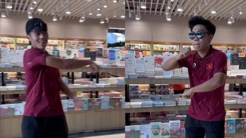 Quốc Việt rủ Đình Bắc, Văn Khang,... nhảy TikTok theo trend cực hài hước ở sân bay - Ảnh 2. Quốc Việt rủ Đình Bắc, Văn Khang,... nhảy TikTok theo trend cực hài hước ở sân bay - Ảnh 2.