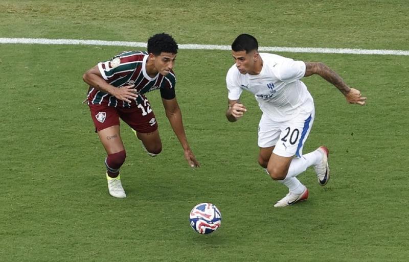 Fluminense viết tiếp chuyện cổ tích, đánh bại Al Hilal: Vào bán kết FIFA Club World Cup - Ảnh 3. Fluminense viết tiếp chuyện cổ tích, đánh bại Al Hilal: Vào bán kết FIFA Club World Cup - Ảnh 3.