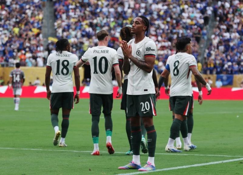 Hàng thủ toàn ‘ông già’ hết phép, ngựa ô Fluminense bất lực nhìn Chelsea vào chung kết - Ảnh 4. Hàng thủ toàn ‘ông già’ hết phép, ngựa ô Fluminense bất lực nhìn Chelsea vào chung kết - Ảnh 4.