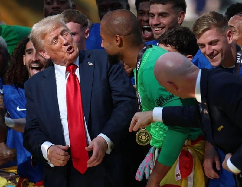 Tổng thống Trump làm điều bất ngờ sau chung kết, Chelsea được thưởng hơn 3.175 tỉ đồng- Ảnh 2. Tổng thống Trump làm điều bất ngờ sau chung kết, Chelsea được thưởng hơn 3.175 tỉ đồng- Ảnh 2.