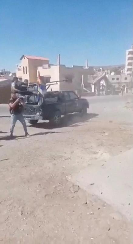Israel tấn công xe tăng Syria - Ảnh 1.