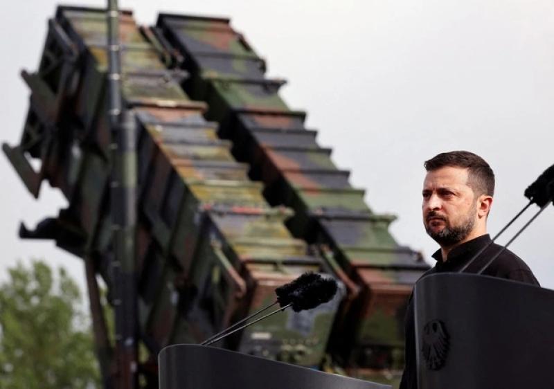 Ukraine được cam kết 3 hệ thống tên lửa Patriot, đang tìm thêm nguồn viện trợ- Ảnh 1. Ukraine được cam kết 3 hệ thống tên lửa Patriot, đang tìm thêm nguồn viện trợ- Ảnh 1.