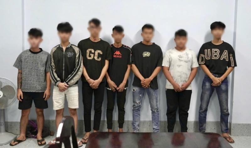 Lâm Đồng: 2 nhóm đem hung khí đi hỗn chiến, 16 người bị khởi tố- Ảnh 1. Lâm Đồng: 2 nhóm đem hung khí đi hỗn chiến, 16 người bị khởi tố- Ảnh 1.