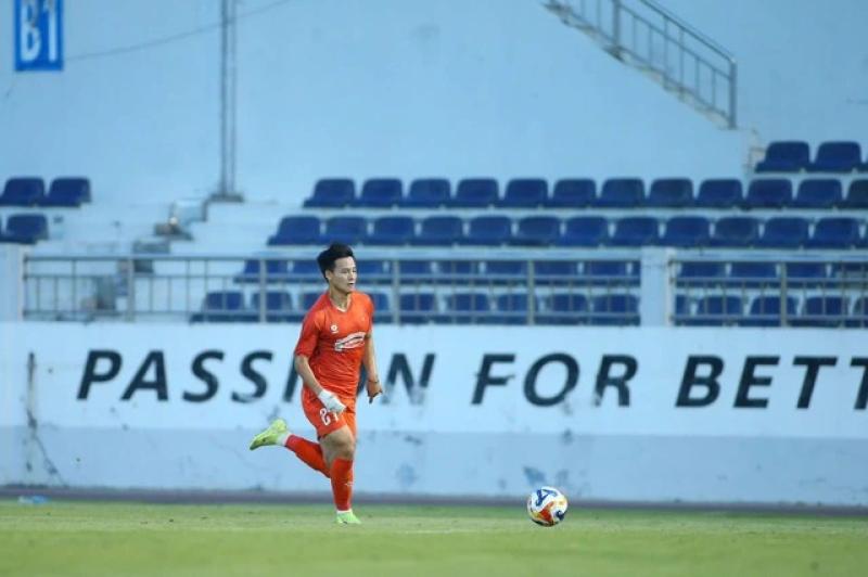 Thanh Nhàn bất ngờ chấn thương, U.23 Việt Nam bổ sung gấp sao trẻ hay nhất V-League- Ảnh 2. Thanh Nhàn bất ngờ chấn thương, U.23 Việt Nam bổ sung gấp sao trẻ hay nhất V-League- Ảnh 2.