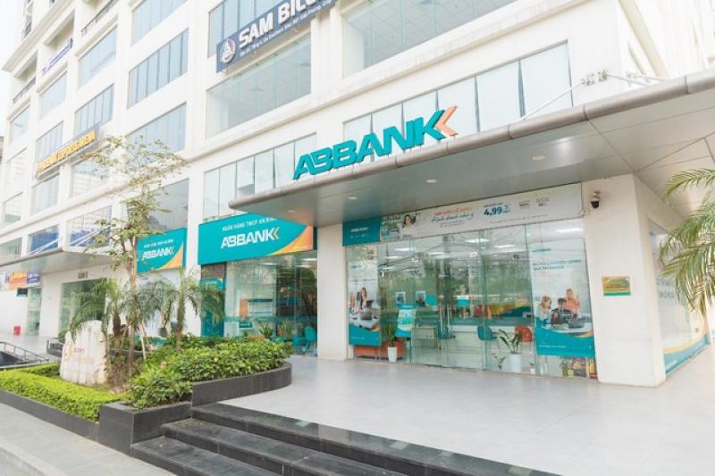 Quả ngọt từ cải tổ bộ máy: ABBANK bứt phá mạnh mẽ nửa đầu năm 2025 - Ảnh 5. Quả ngọt từ cải tổ bộ máy: ABBANK bứt phá mạnh mẽ nửa đầu năm 2025 - Ảnh 5.