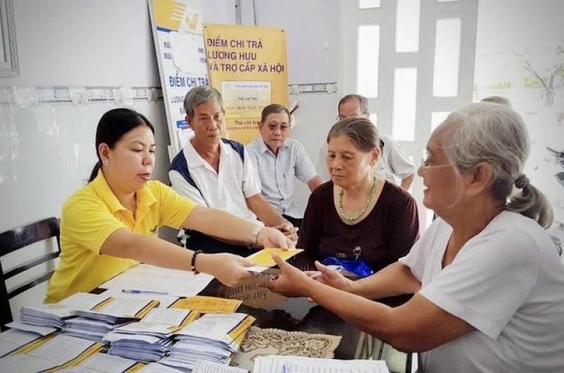 Lịch chi trả lương hưu, trợ cấp BHXH tháng 8: TP.HCM chi trả vào ngày nào? - Ảnh 1.