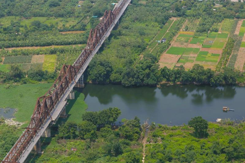 Trung tâm Hà Nội đặc biệt, nhìn từ trực thăng quân sự- Ảnh 8.