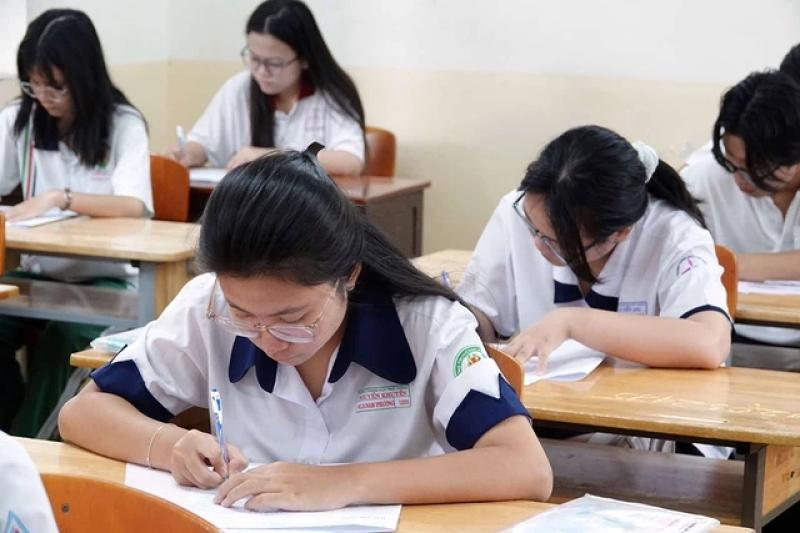 Nhiều trường đại học công bố xét tuyển đại học 2025 từ 18 - 24 điểm - Ảnh 1. Nhiều trường đại học công bố xét tuyển đại học 2025 từ 18 - 24 điểm - Ảnh 1.
